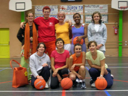 L'équipe loisirs feminines de l'entente guérande basket et St Molf 06/07 - Aurélie - Amélie - Christine - Laetitia - Sandrine - Fabienne - Fabienne - Delphine - Fabricia - Aurélie