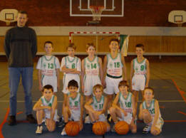 L'équipe des poussins de Guérande Basket. Saison 2003 / 2004.